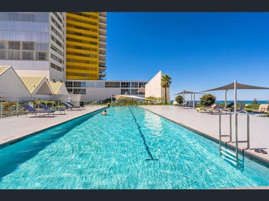Air On Broadbeach Beachfront 2Level Stunning Apartment With 180 Degree Views Голд-Кост Екстер'єр фото